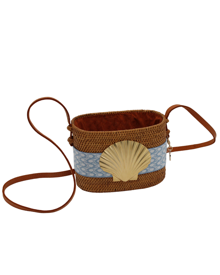 Straw Bucket Purse - Scallop