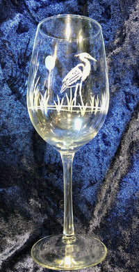 Etched Wine Glass 18oz - Heron